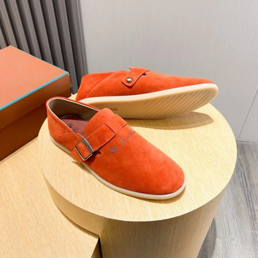 Factory price 420💰[loro piana] 2025 new moccasins, popular casual sneakers for street men. The shoes are made of first-layer suede leather uppers with rubber soles. They are classic. The complex craftsmanship and meticulous structure make the shoes light and soft, allowing you to walk comfortably and freely. Perfect for summer wear. Yardage: 38-45.